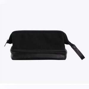 Beis- The Dopp‎ Kit 
in Black
